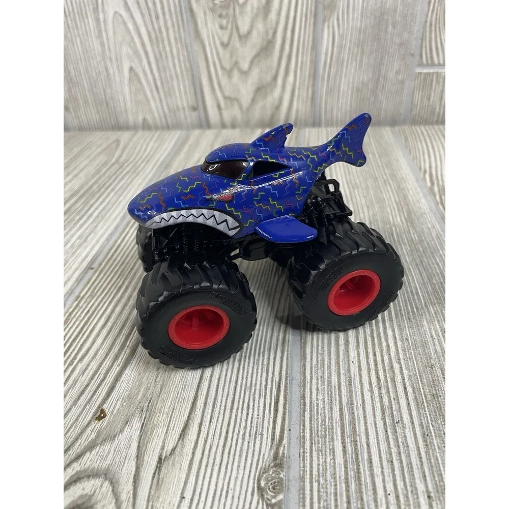 Hot Wheels Monster Jam 1:64 Trucks Lot of 6 Gunkster Slap N Stick Bone Shaker